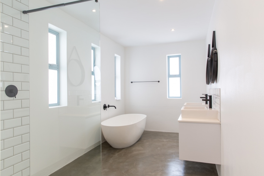 To Let 3 Bedroom Property for Rent in Paradise Beach Western Cape